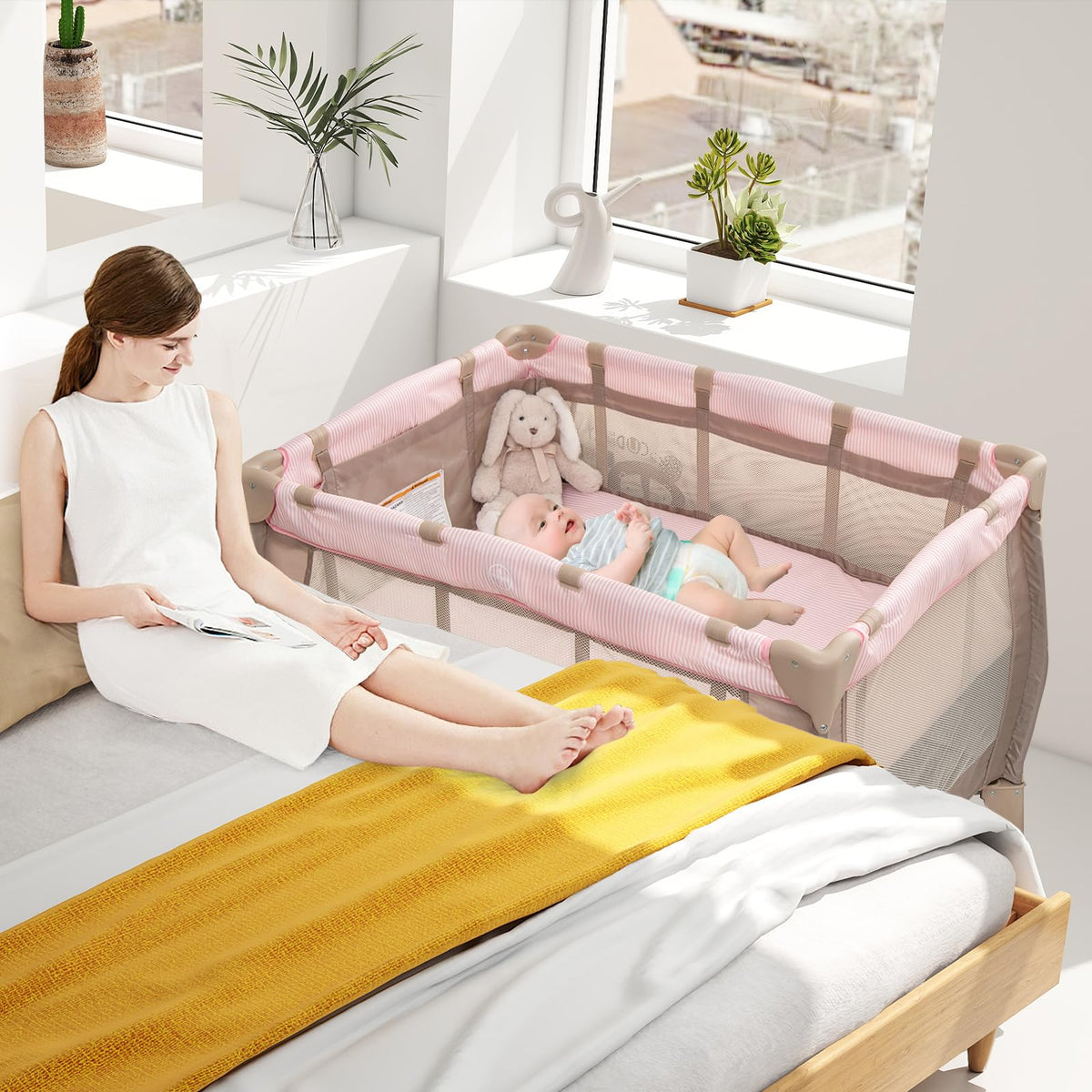 3 in 1 Portable Baby Playard with Bassinet and Changing Table Q47151